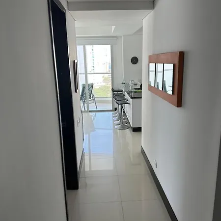 Skyline Eliptic Apartment *